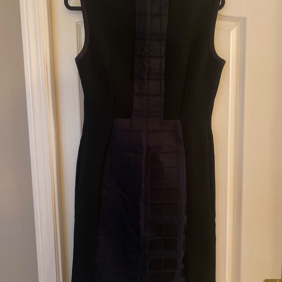 Patterned Mantli shift dress - Picture 4 of 4